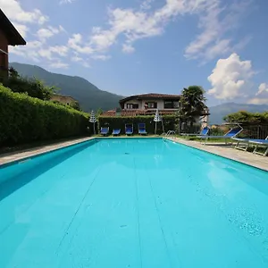 villa-quattro-stagioni.it-lombardy.com/